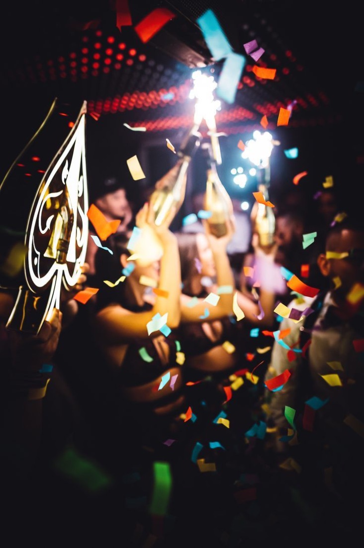 Champagne & Sparkling